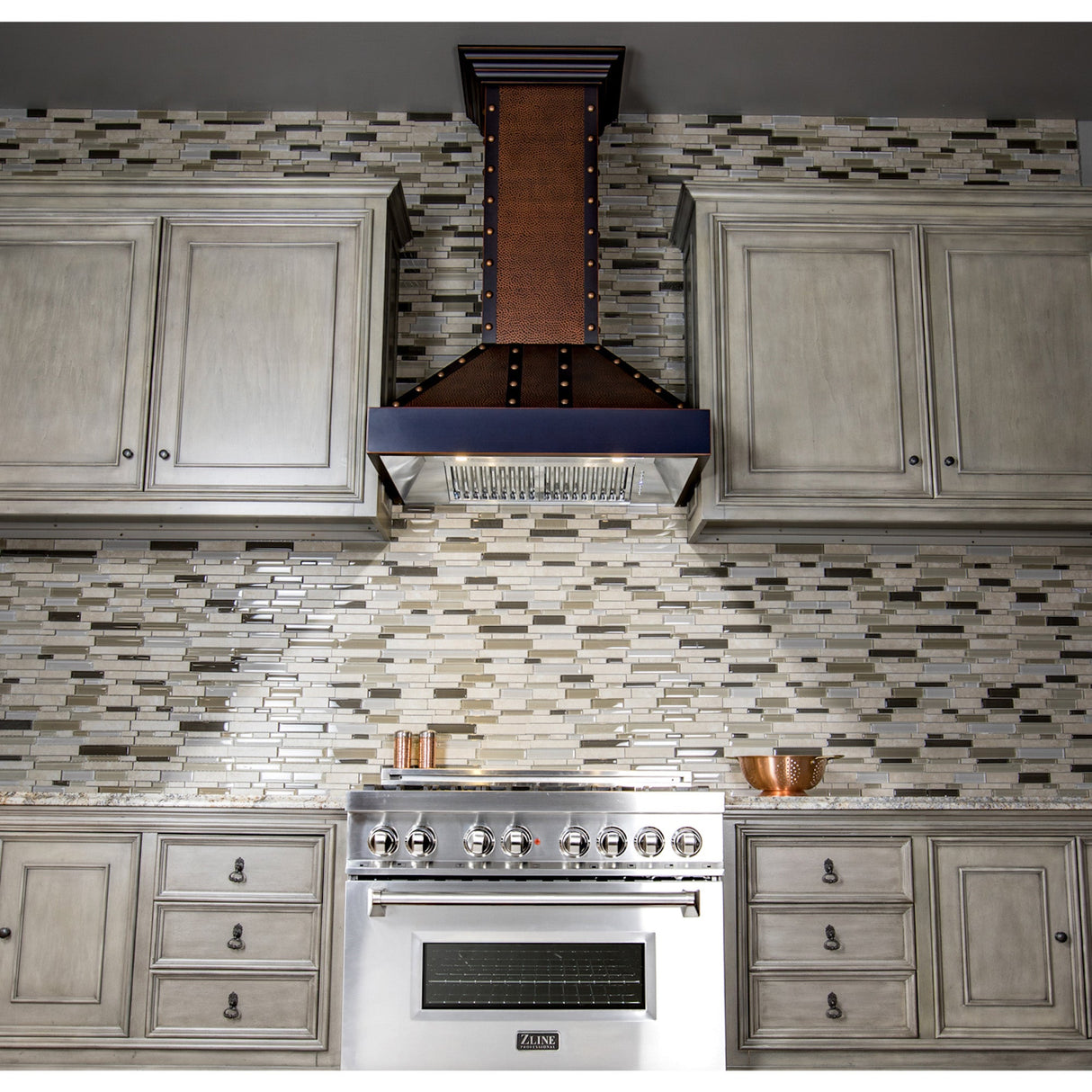 ZLINE 30 in. Convertible Vent Designer Series Wall Mount Range Hood (655-HBBBB-30)