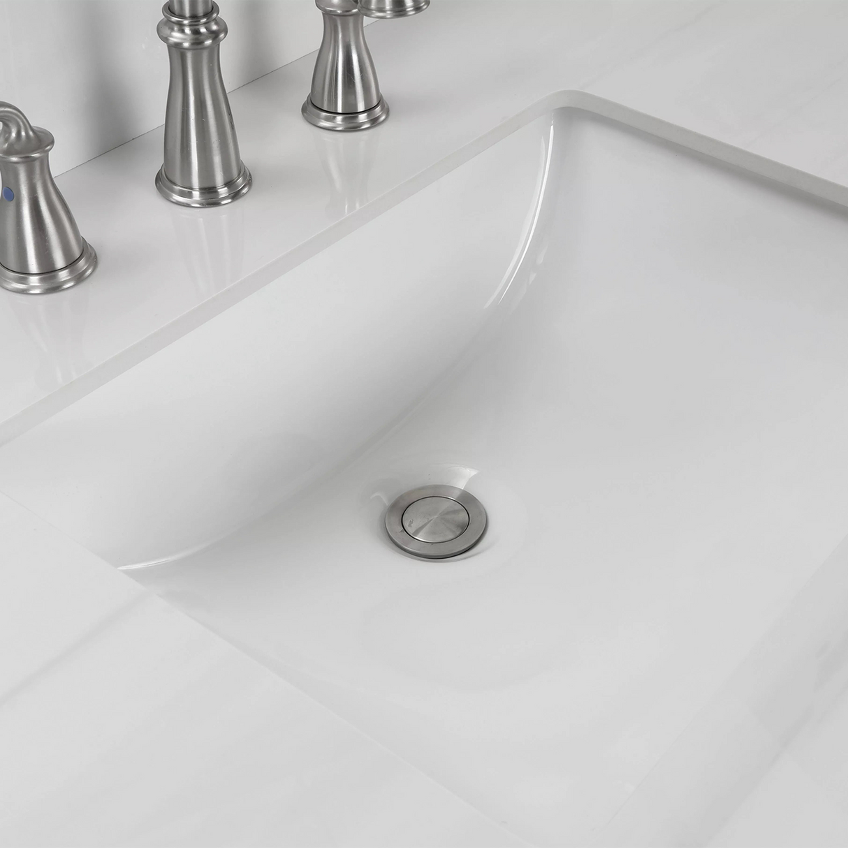 30" Hollister Vanity Combo In Light Gray With Sintered Stone Top