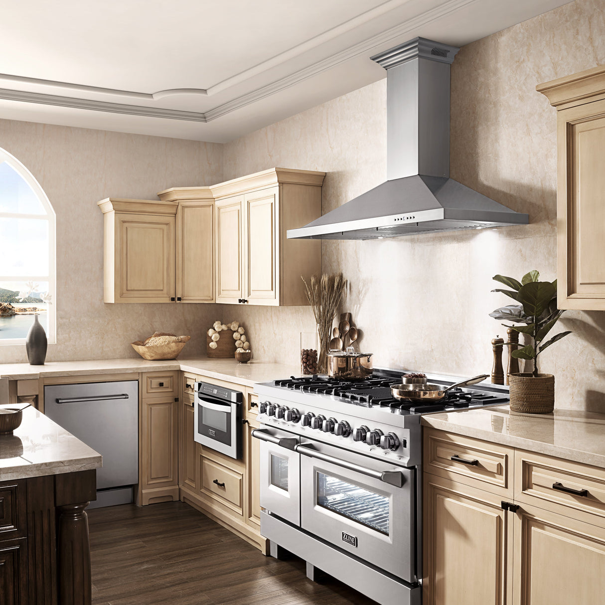 42" ZLINE CrownSound™Ducted Vent Wall Mount Range Hood in Stainless Steel with Built-in Bluetooth Speakers (KBCRN-BT-42)