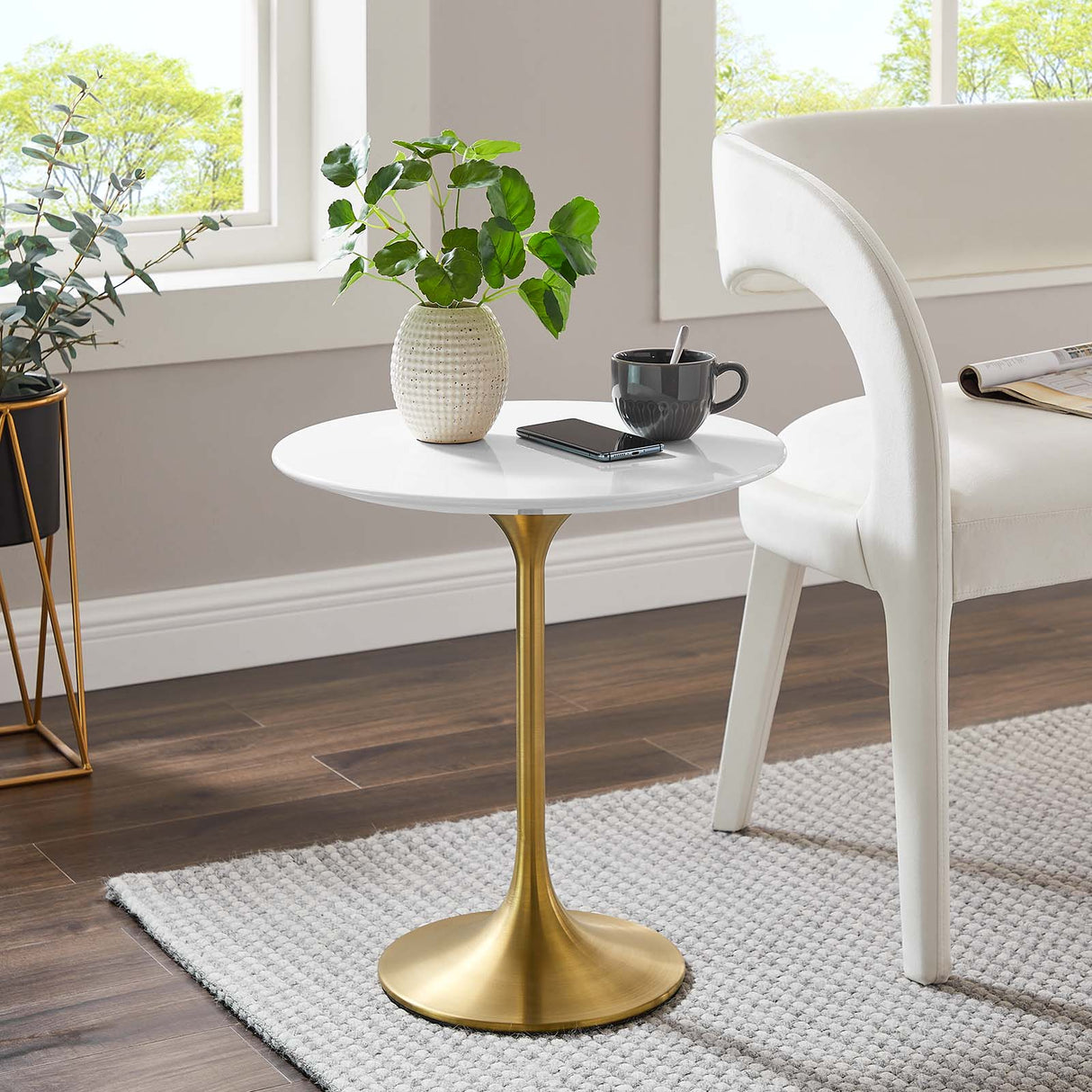 Lippa 20" Round Side Table