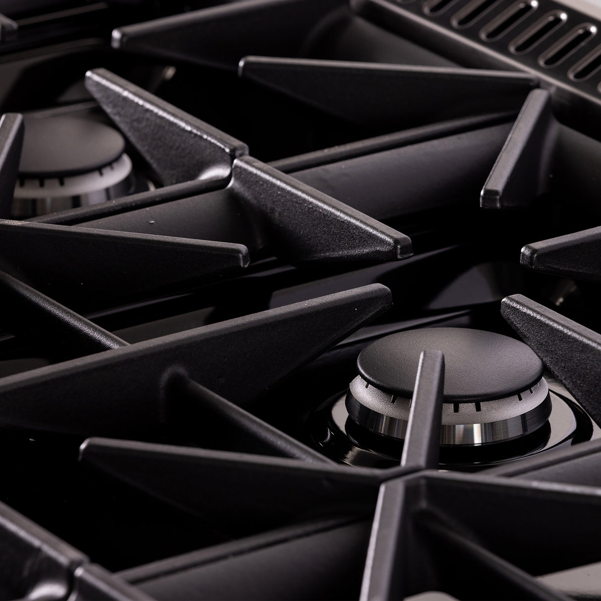 KUCHT Gemstone Professional 48 in. 6.7 cu. ft. Dual Fuel Range for Natural Gas with Sealed Burners, Griddle/Grill and Two Ovens - One Convection - in Titanium Stainless Steel