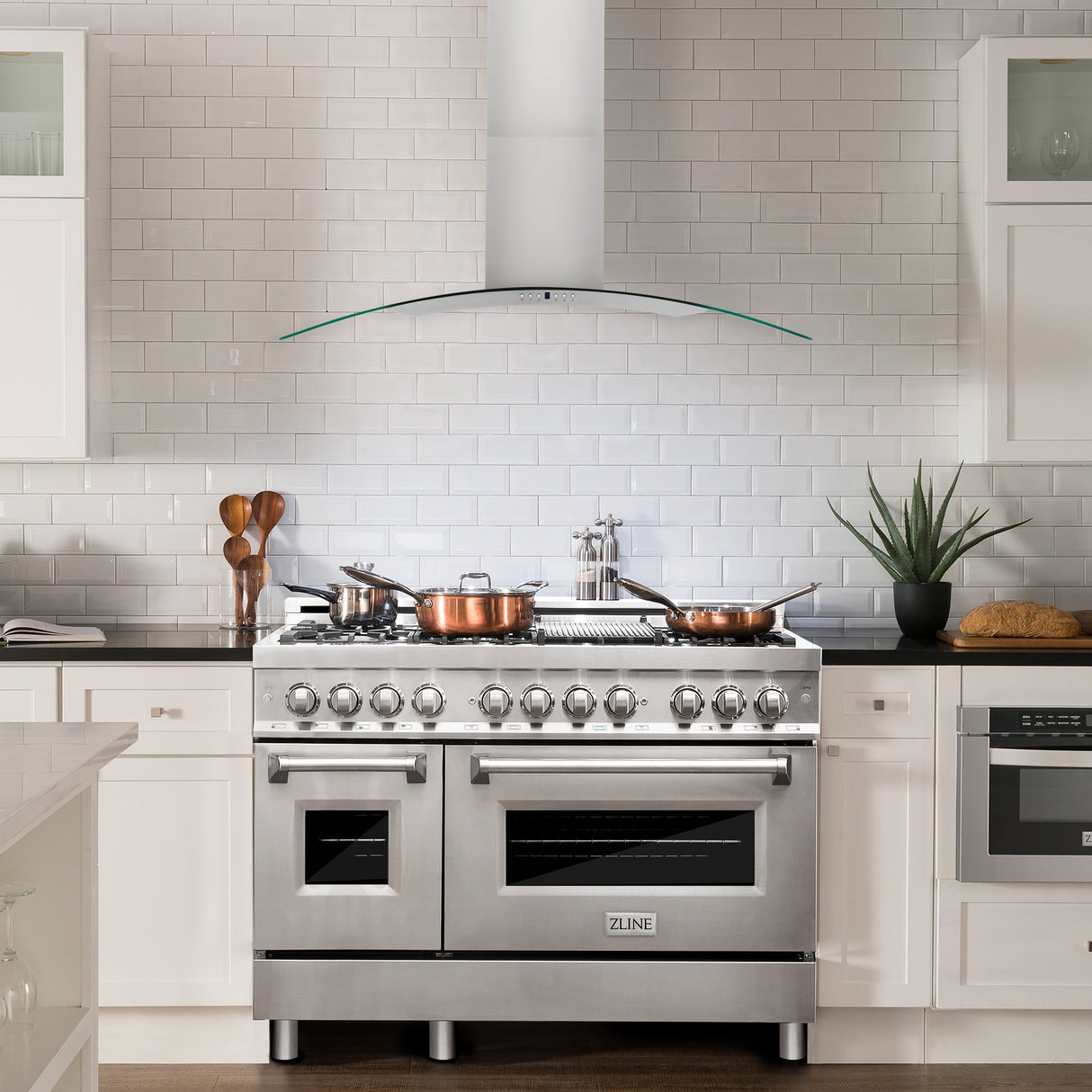 ZLINE 48" Convertible Vent Convertible Vent Wall Mount Range Hood in Stainless Steel & Glass (KN4-48)