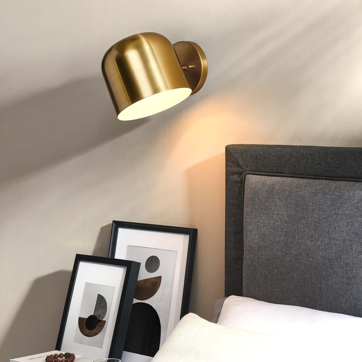 Avenue 1 - Light Wall Sconce - BUILDMYPLACE