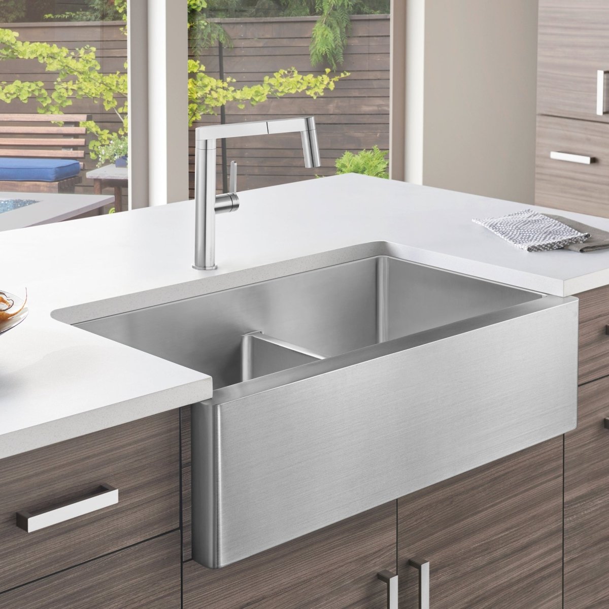 Blanco Quatrus R15 Apron 33 Inch Double Bowl Stainless Steel Farmhouse Sink with Low Divide - BUILDMYPLACE