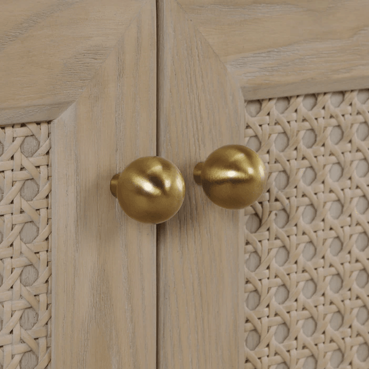 Ronnie Freestanding Solid Wood Bathroom Vanity With Pure White Quartz Sink Top & 4 In. Backsplash in Nature Wood Finish