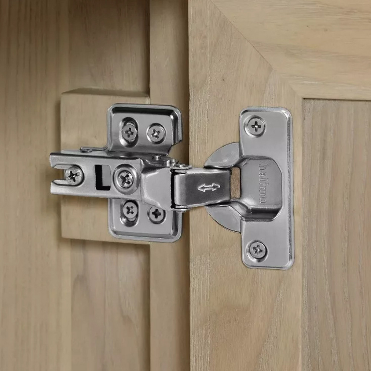 Ronnie Freestanding Solid Wood Bathroom Vanity With Pure White Quartz Sink Top & 4 In. Backsplash in Nature Wood Finish