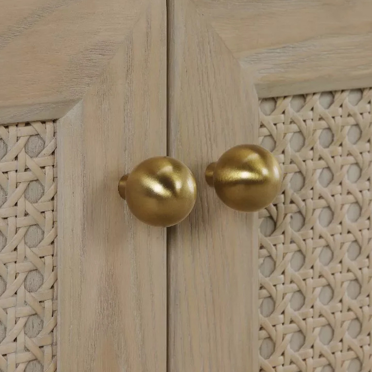 Ronnie Freestanding Solid Wood Bathroom Vanity With Pure White Quartz Sink Top & 4 In. Backsplash in Nature Wood Finish