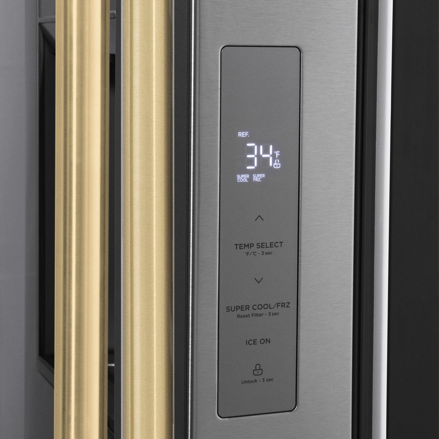 ZLINE Autograph Edition 36 in. 28.9 cu. ft. Standard-Depth French Door External Water Dispenser Refrigerator with Dual Ice Maker in Fingerprint-Resistant Stainless Steel and Champagne Bronze Traditional Handles (RSMZ-W-36-CB)