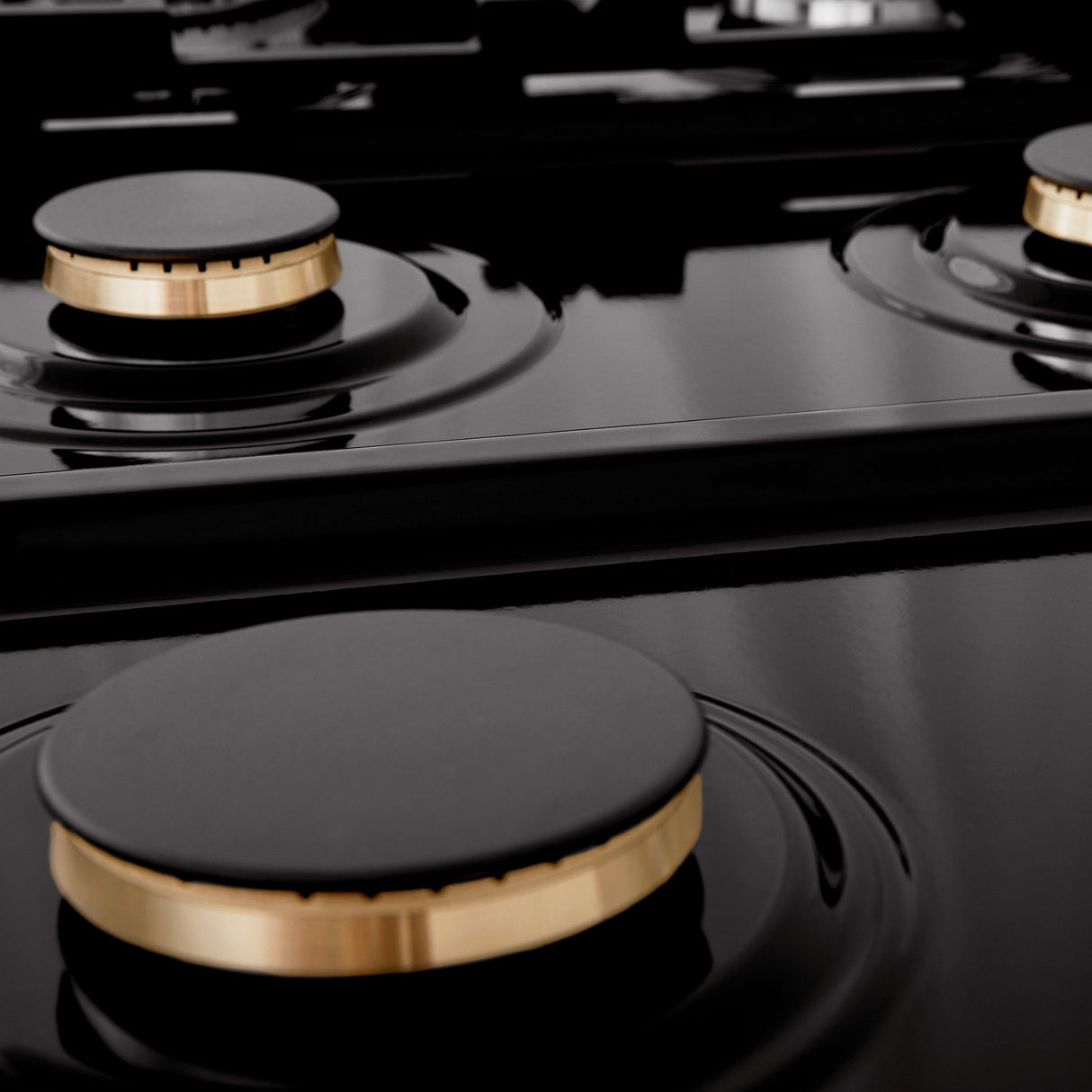 ZLINE 48 in. Legacy Gas Rangetop with 6 Brass Burners and Porcelain Cooktop in Black Stainless Steel (RTB-BR-48)