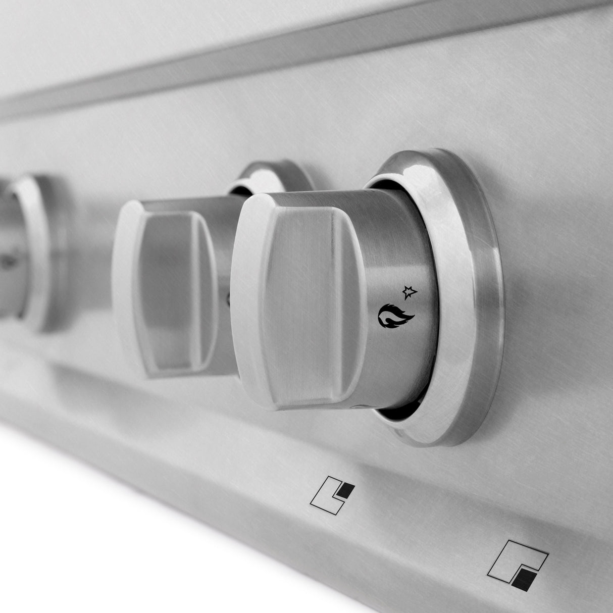 ZLINE 30 in. Legacy Gas Rangetop with 4 Burners and Porcelain Cooktop in Satin Stainless Steel (RTS-30)