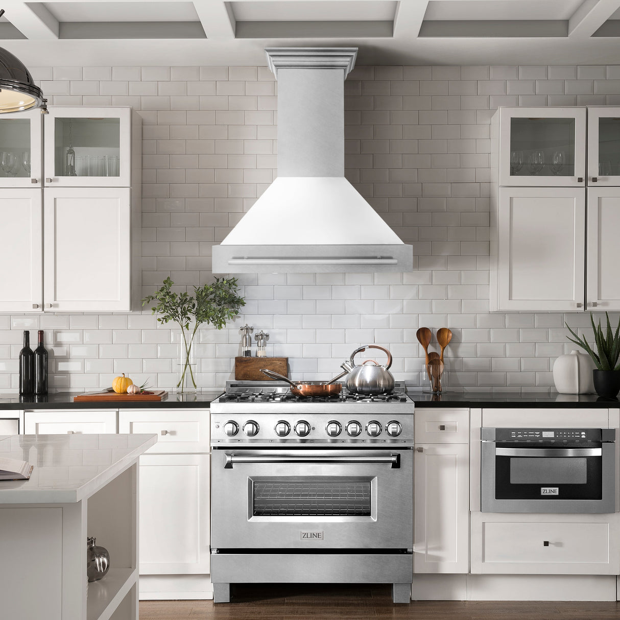ZLINE 36" Fingerprint Resistant Stainless Steel Range Hood with White Matte Shell (8654SNX-WM36)