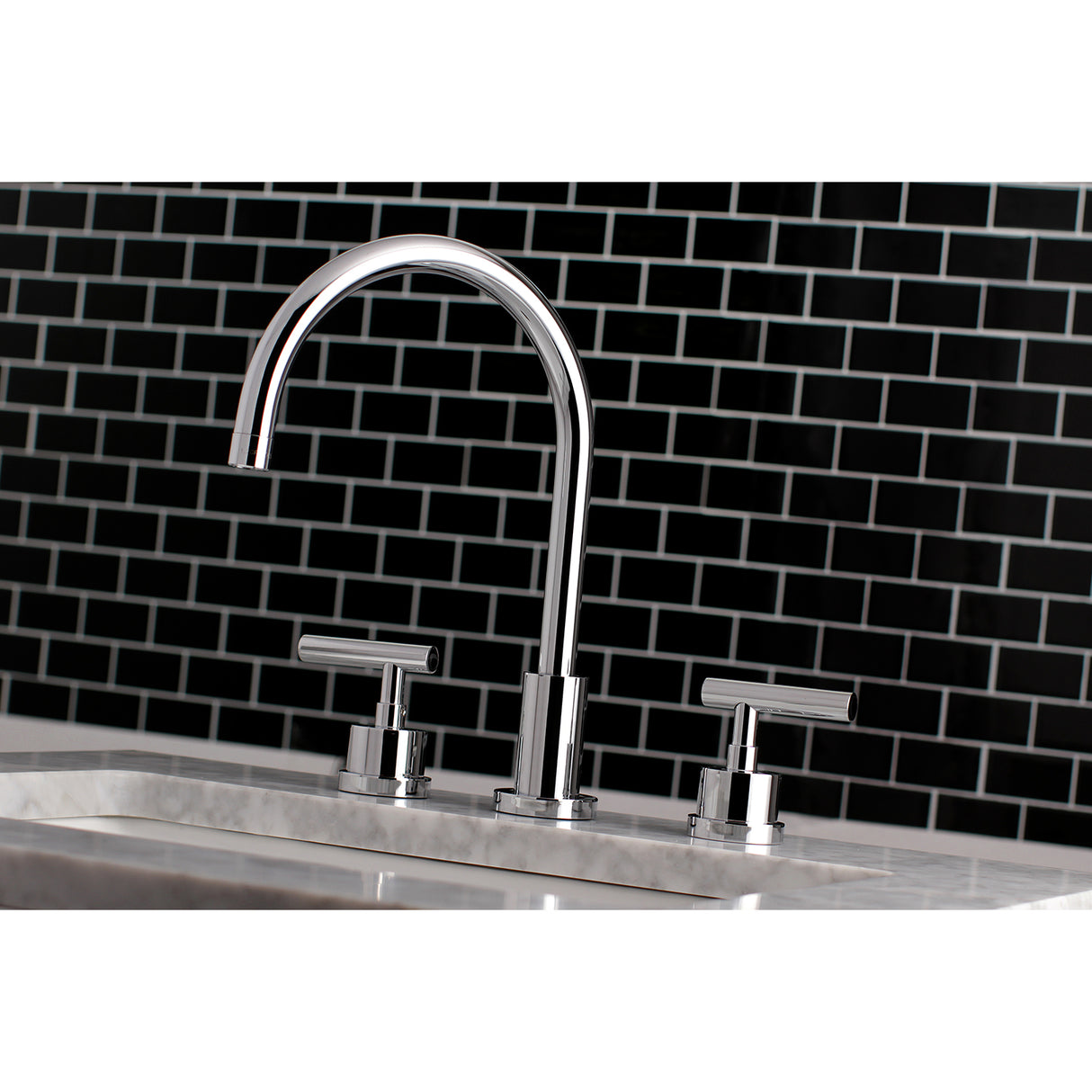Manhattan 8 inch Widespread Bathroom Faucet