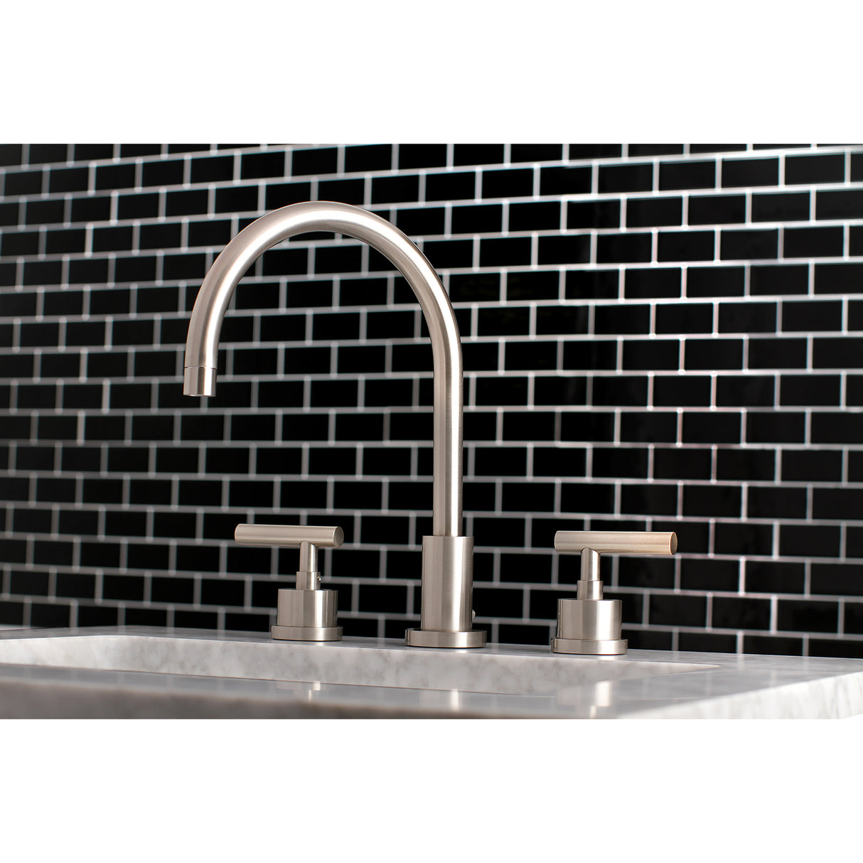 Manhattan 8 inch Widespread Bathroom Faucet