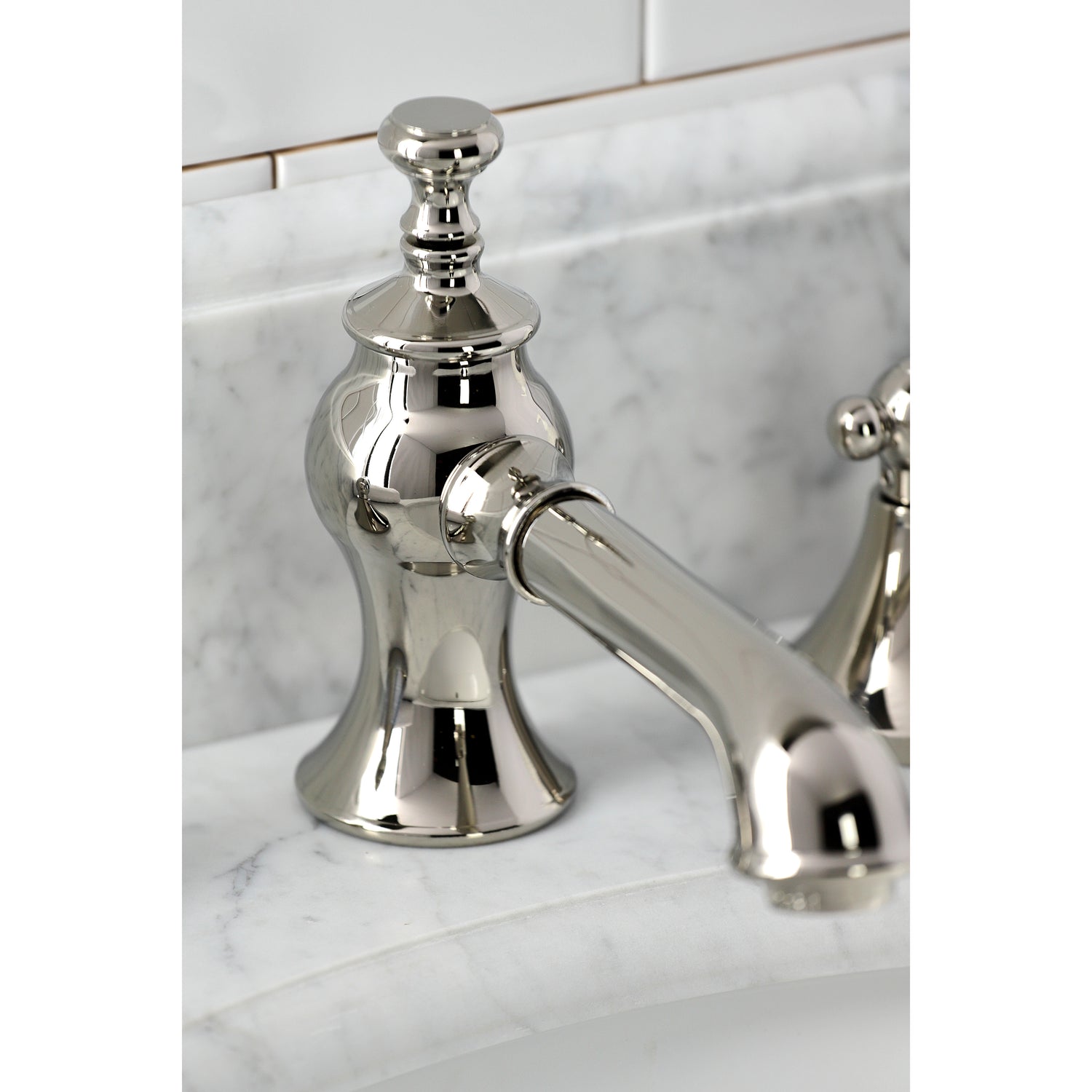 Widespread Traditional Bathroom Faucet with Brass Pop-Up