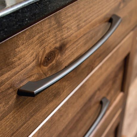 Knobs - Pulls - Greenwich Collection - Cabinet Hardware