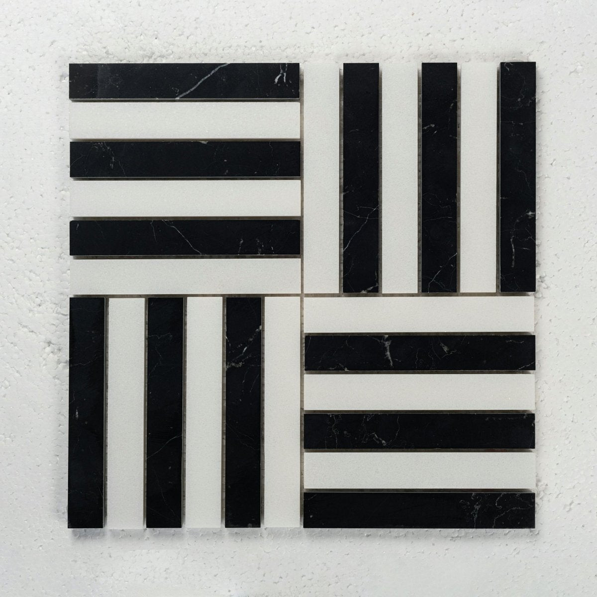 12 X 12 in. Black & White 4" Bar Marble Mosaic - BUILDMYPLACE