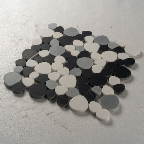 12 X 12 in. Pebblestone Thaissos/Black/Grey Honed Mosaic - BUILDMYPLACE