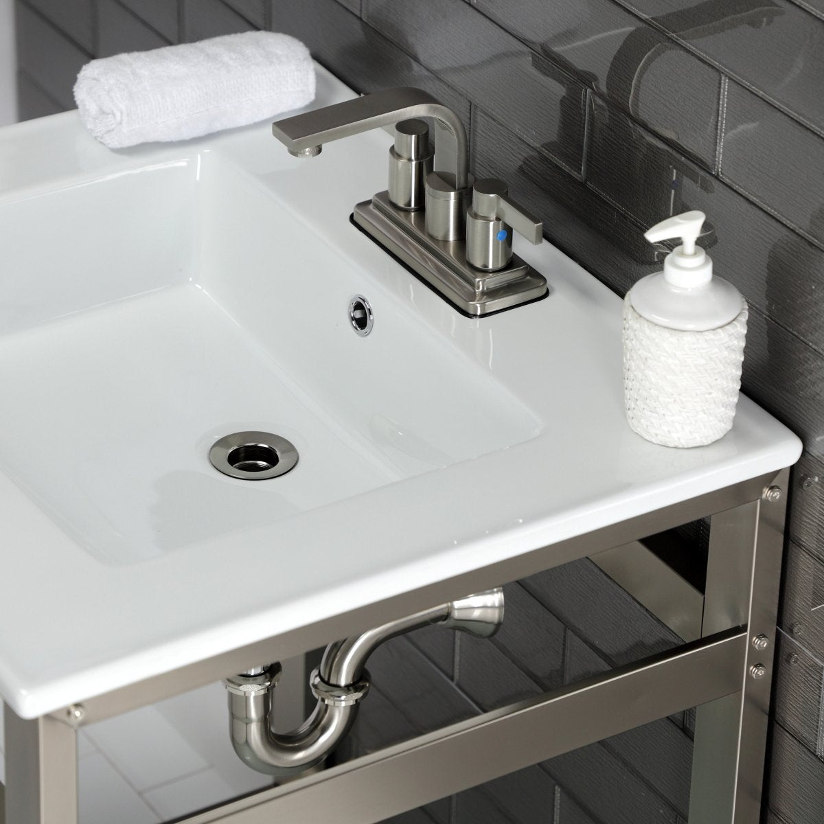 25" x 22" Ceramic Console Sink (4", 3 - Hole) - BUILDMYPLACE