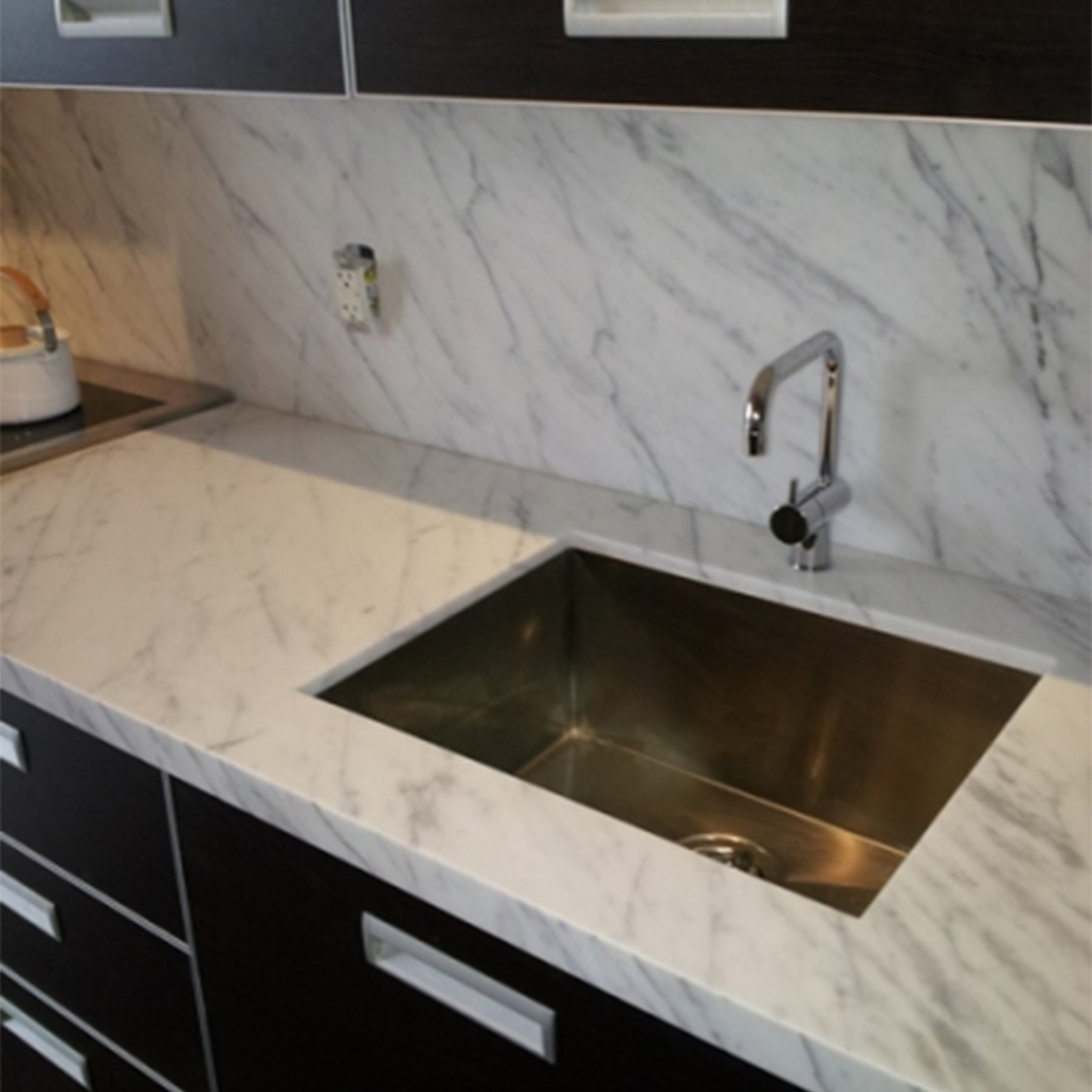 6 X 6 In Bianco Venatino Honed Marble