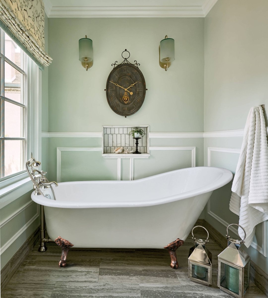 54 - Inch Cast Iron Slipper Clawfoot Tub - BUILDMYPLACE