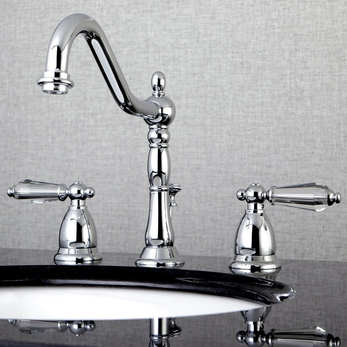 8 inch Wilshire Widespread Bathroom Faucet - BUILDMYPLACE