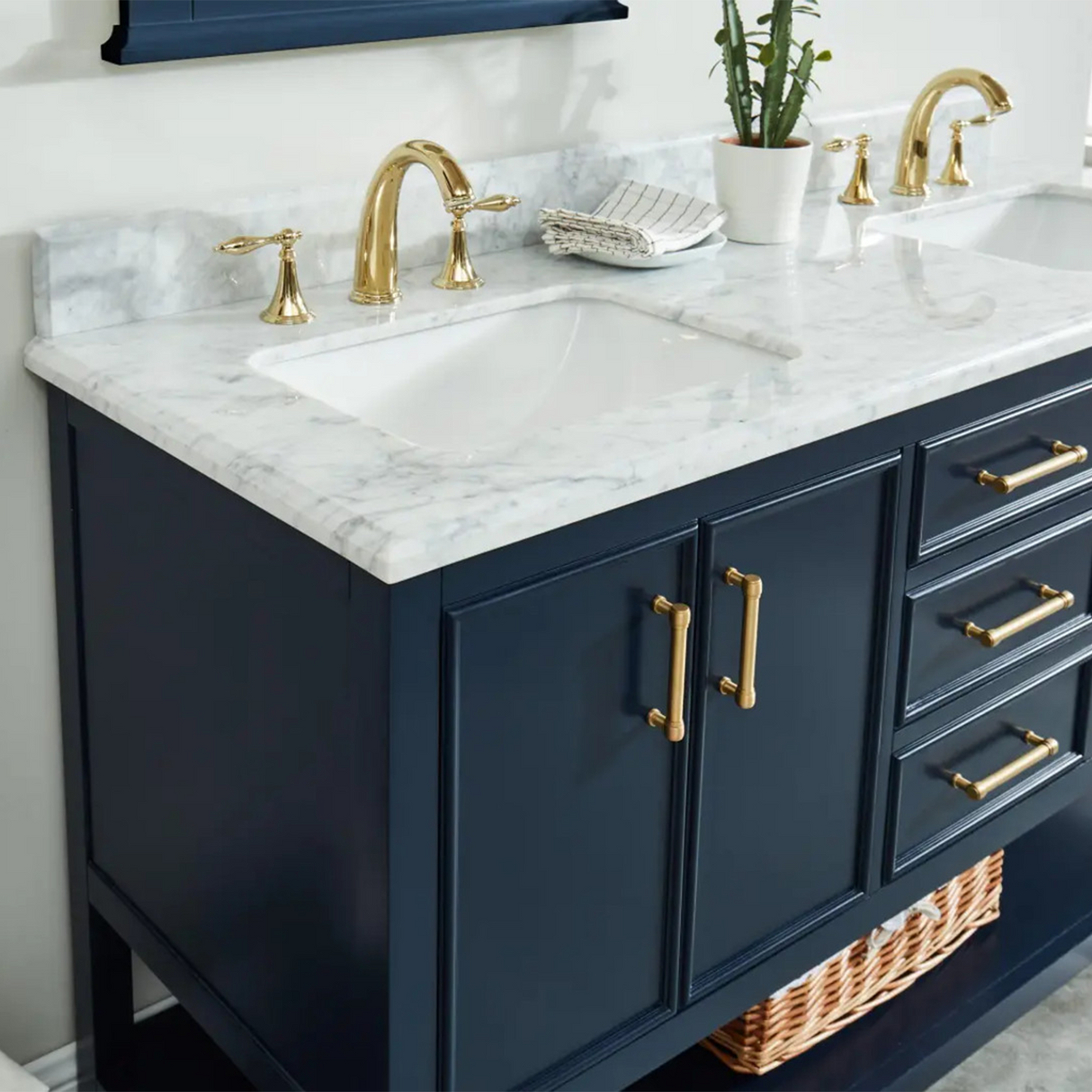 61" Bathroom Vanity in Navy Blue With Double Sink - Premium Manhattan Family