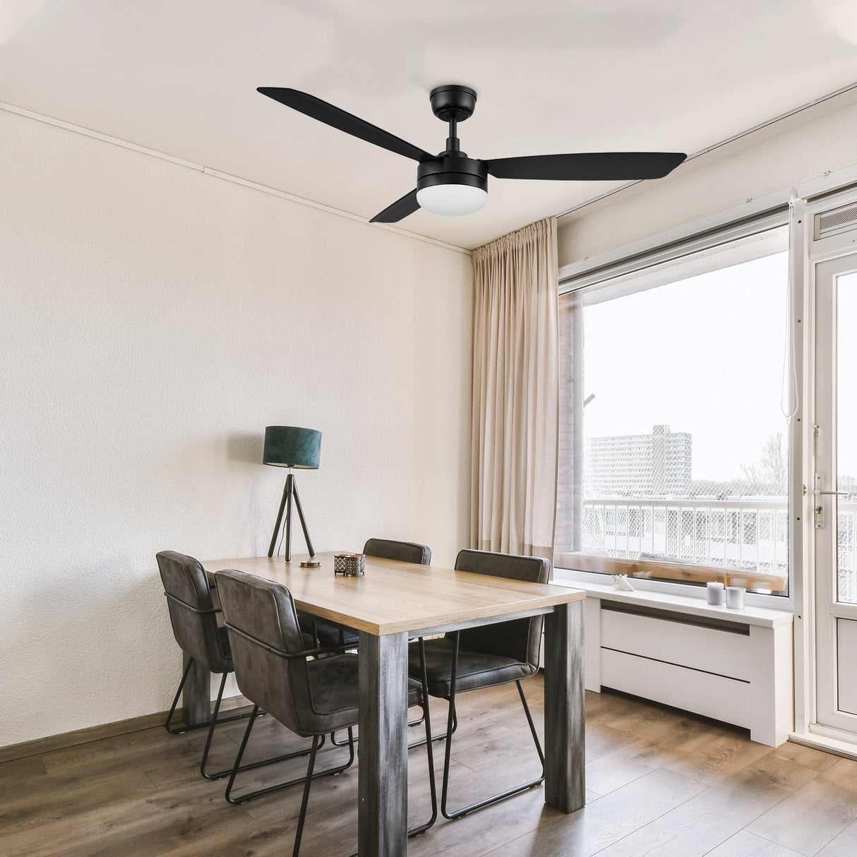 VARA 52 In 3 Blade Smart Ceiling Fan With Integrated LED Lights With Remote