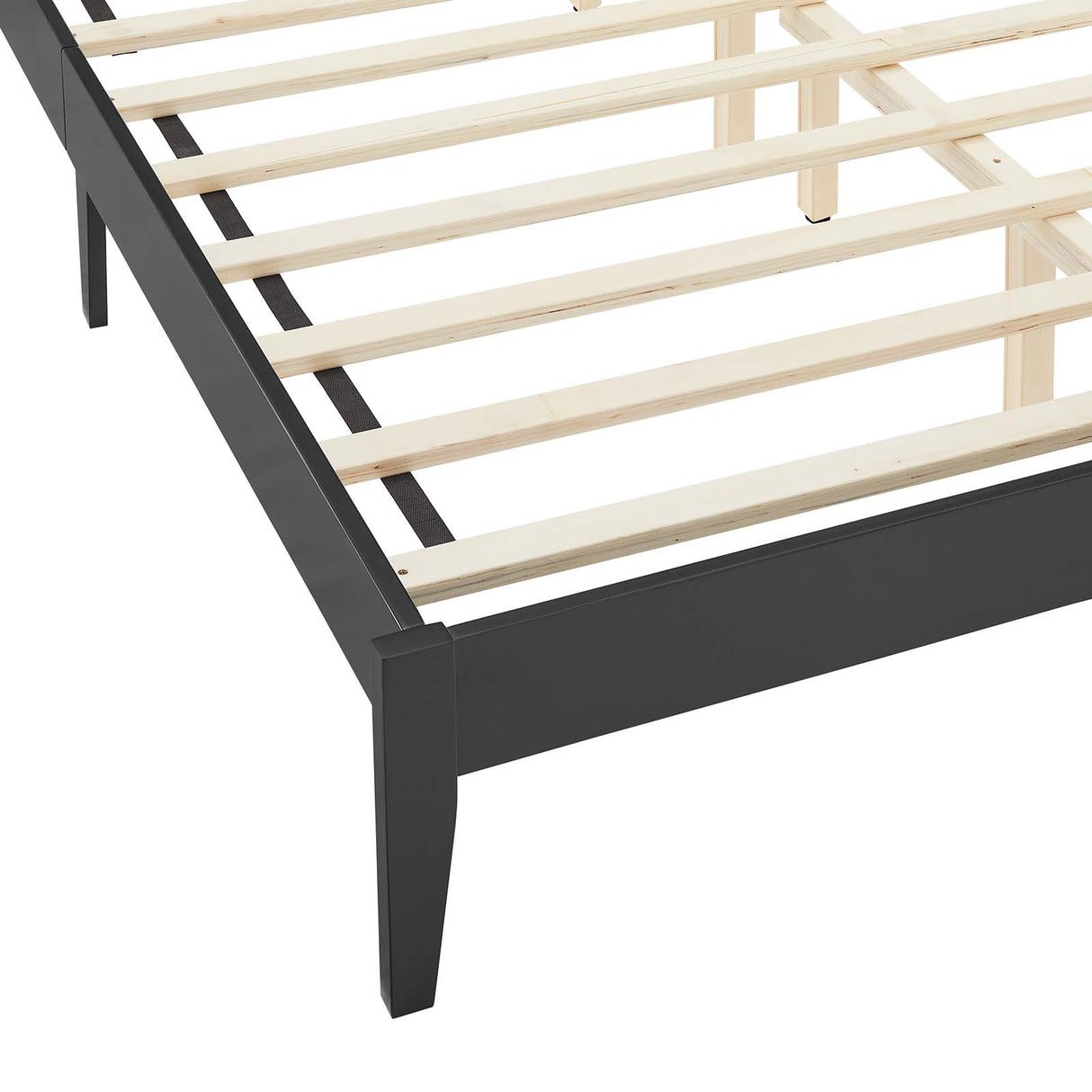 Sirocco Rattan and Wood Queen Platform Bed