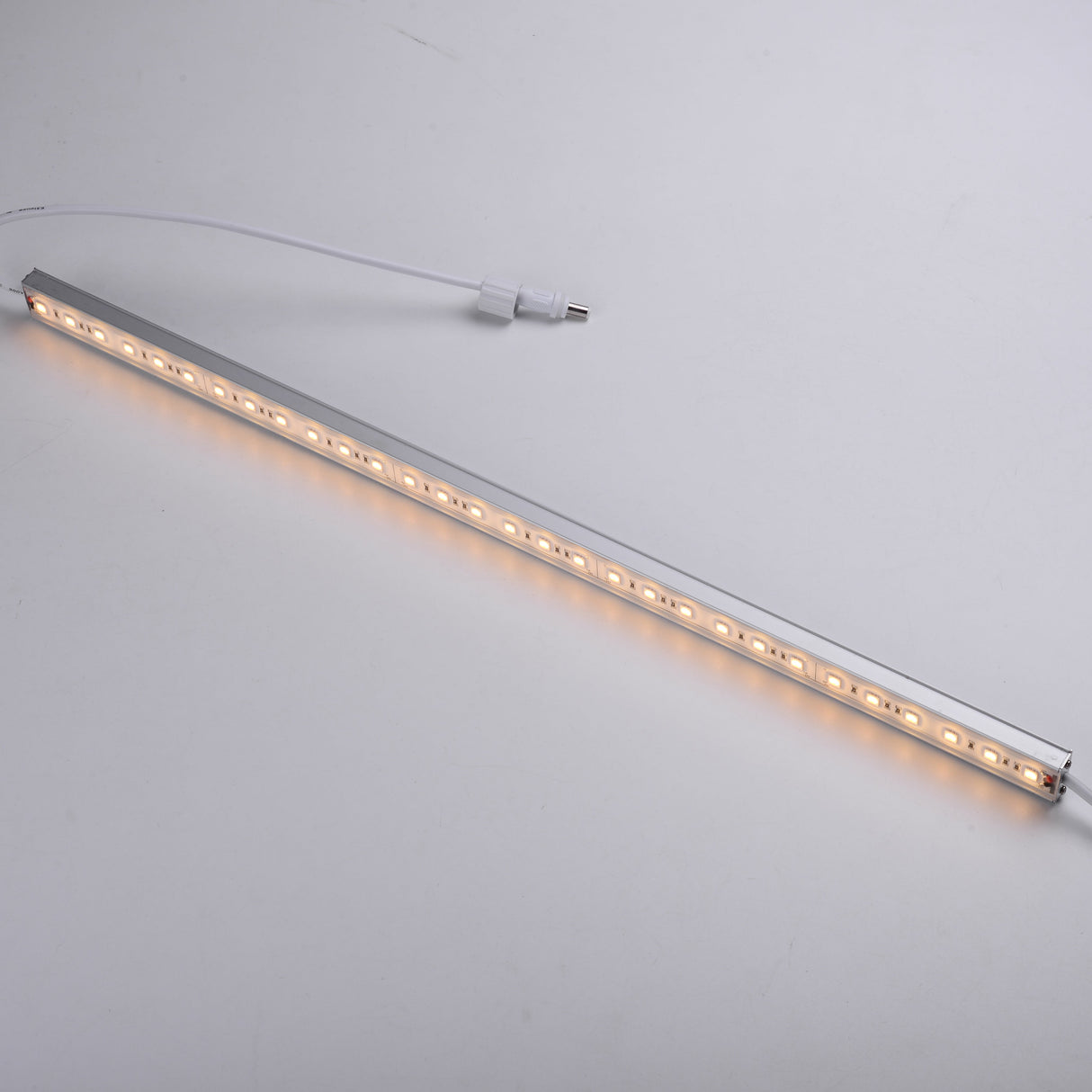 waterproof-ip67-linear-led-light-bar-293lm-ft