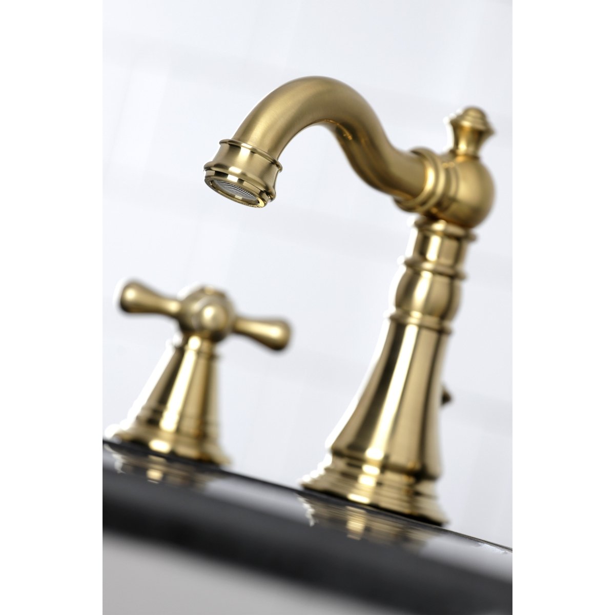 American Classic 8 inch Widespread Bathroom Faucet - BUILDMYPLACE