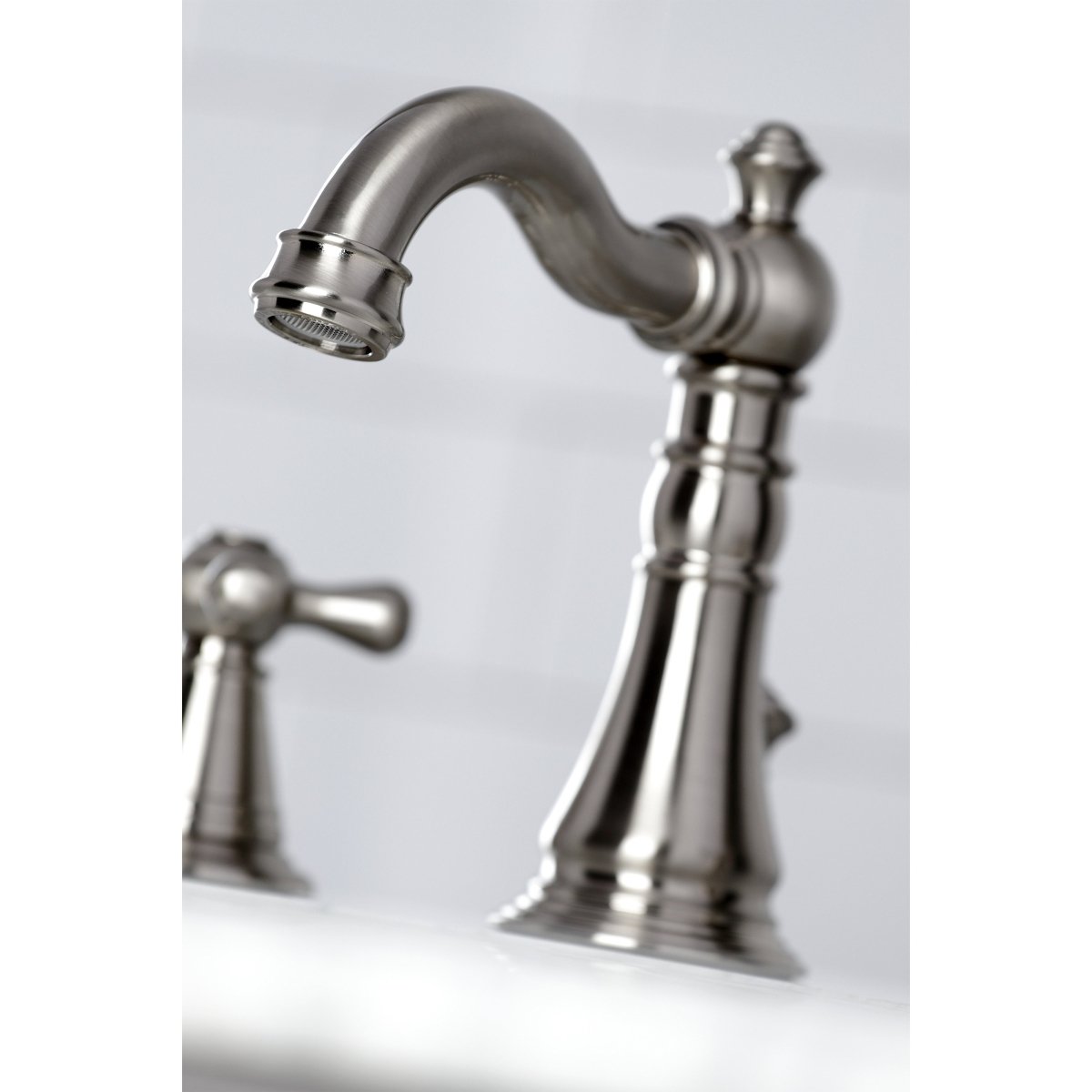 American Classic 8 inch Widespread Bathroom Faucet - BUILDMYPLACE