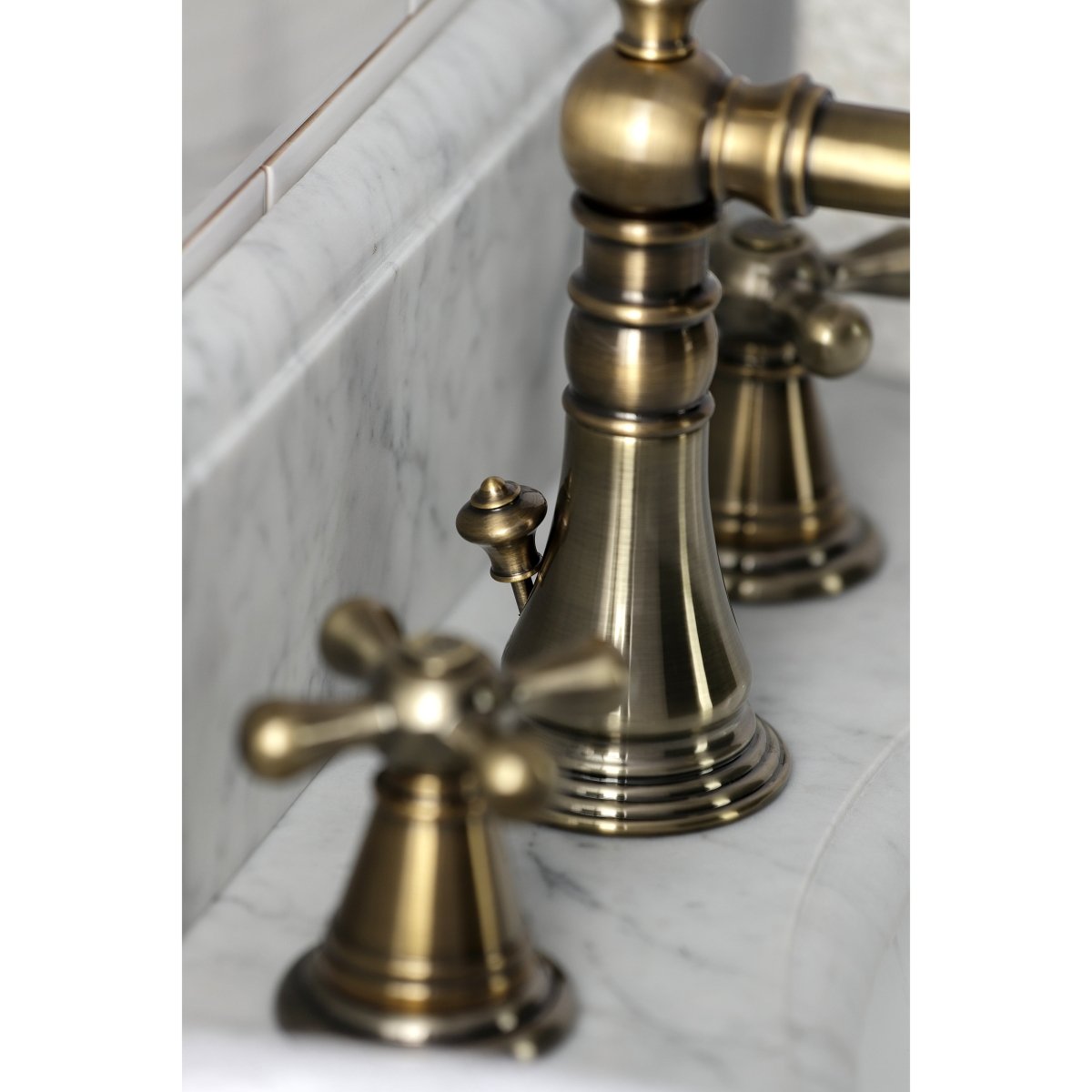 American Classic 8 inch Widespread Bathroom Faucet - BUILDMYPLACE