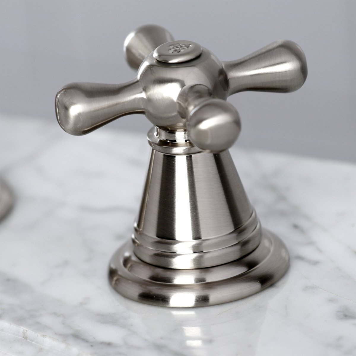 American Classic 8 inch Widespread Bathroom Faucet - BUILDMYPLACE