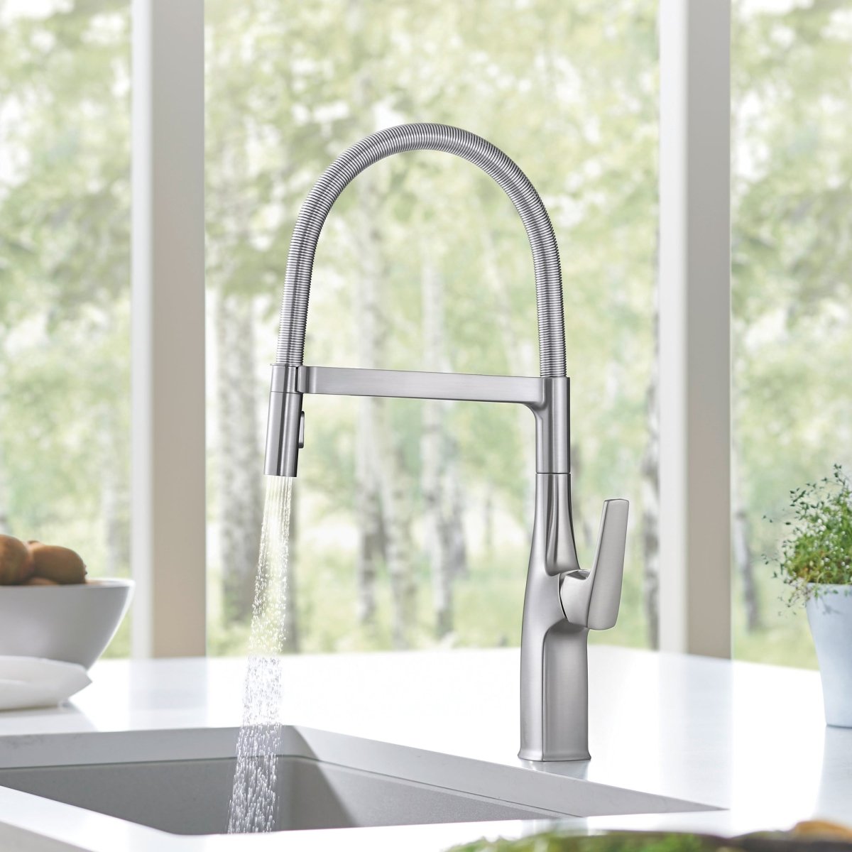 Blanco Rivana 1.5 GPM Kitchen Faucet Single Hole Pre - Rinse Pull Out - BUILDMYPLACE