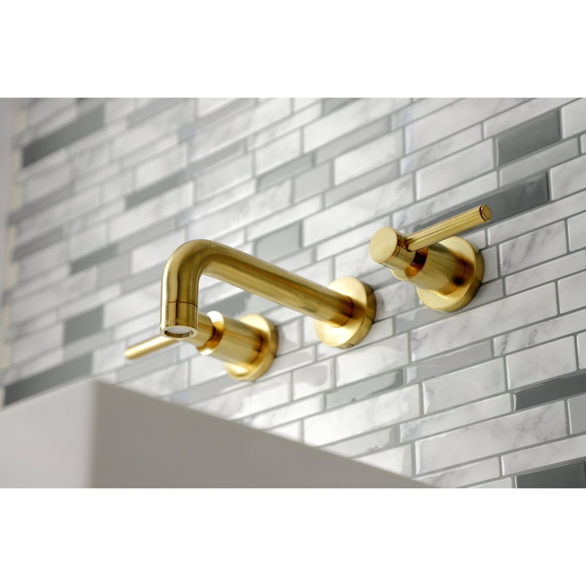 Concord 2 - Handle Wall Mount Bathroom Faucet - BUILDMYPLACE