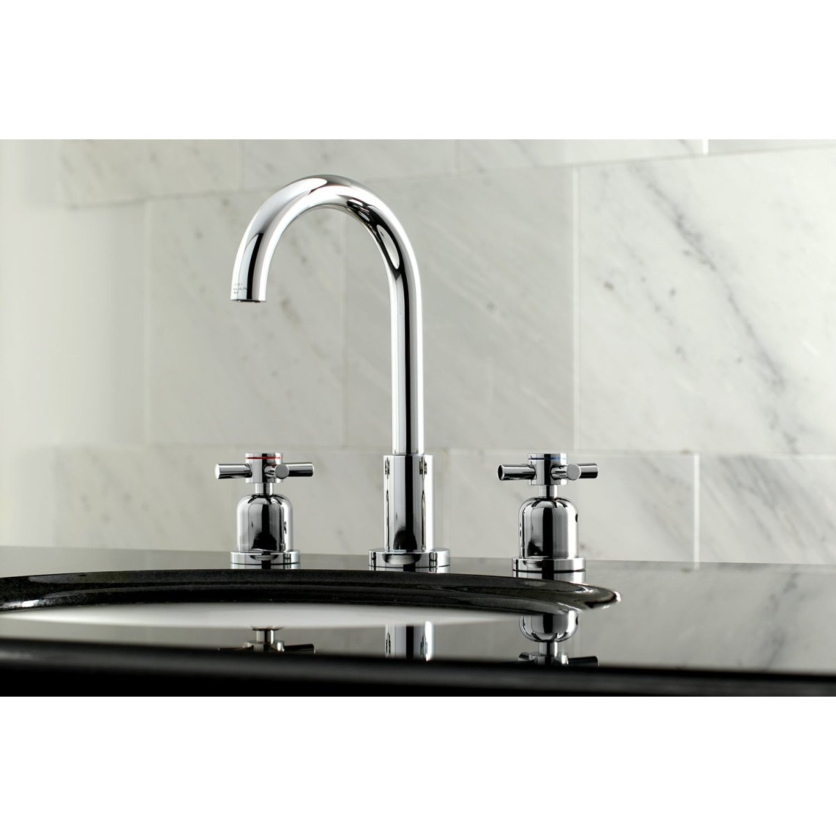 Concord Widespread Modern Bathroom Faucet - BUILDMYPLACE