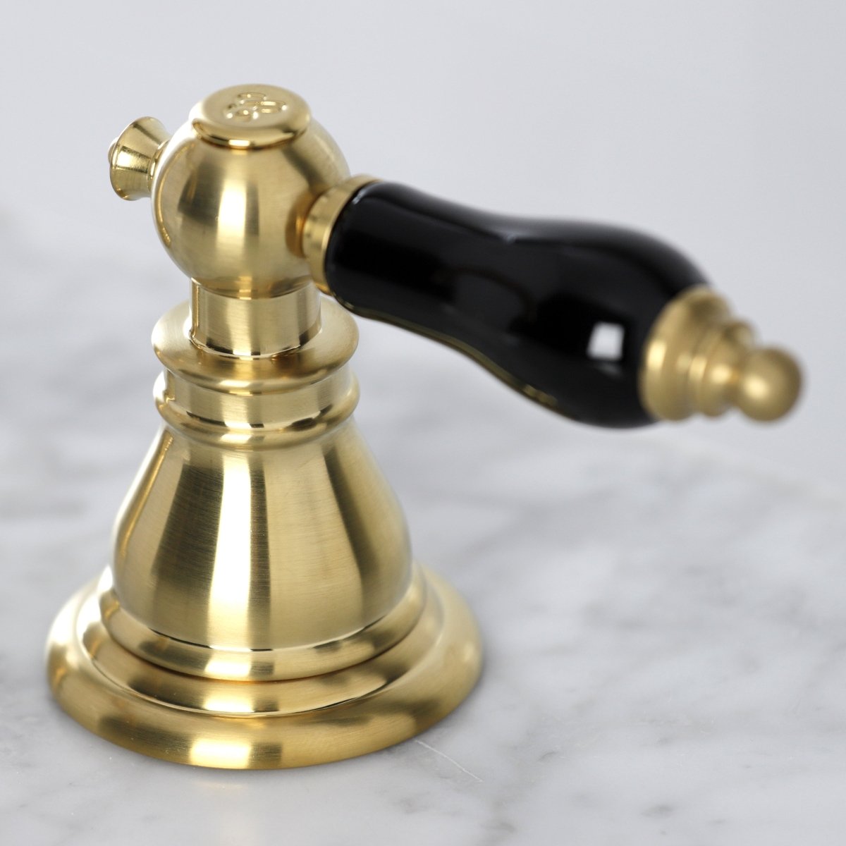 Duchess Widespread Bathroom Faucet with Retail Pop - Up - BUILDMYPLACE