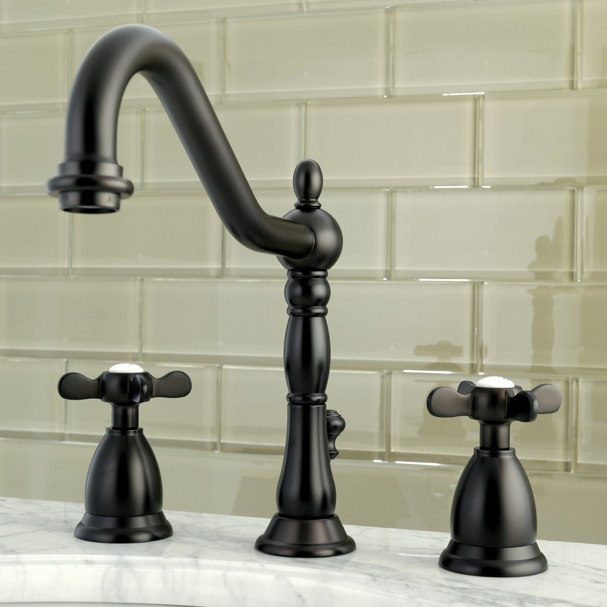 Essex 8" Widespread Bathroom Faucet In 6" Spout Clearence - BUILDMYPLACE