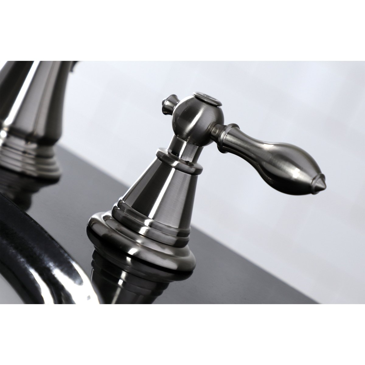 Fauceture English Classic Widespread Bathroom Faucet - BUILDMYPLACE