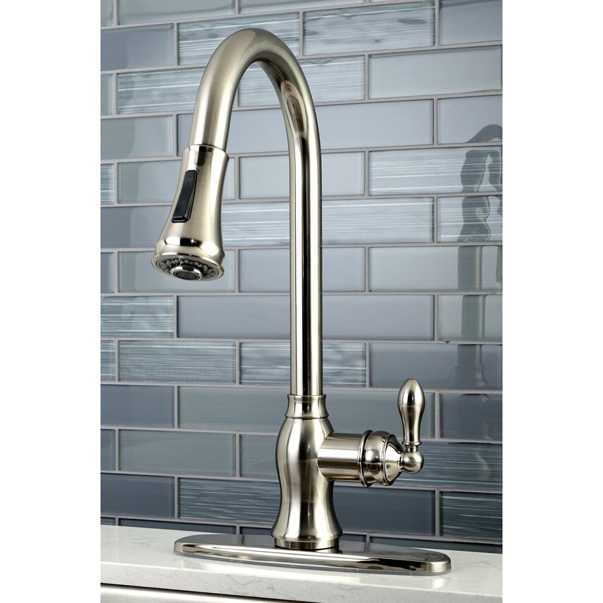 Gourmetier American Classic Single Handle Pull Down Sprayer Kitchen Faucet - BUILDMYPLACE