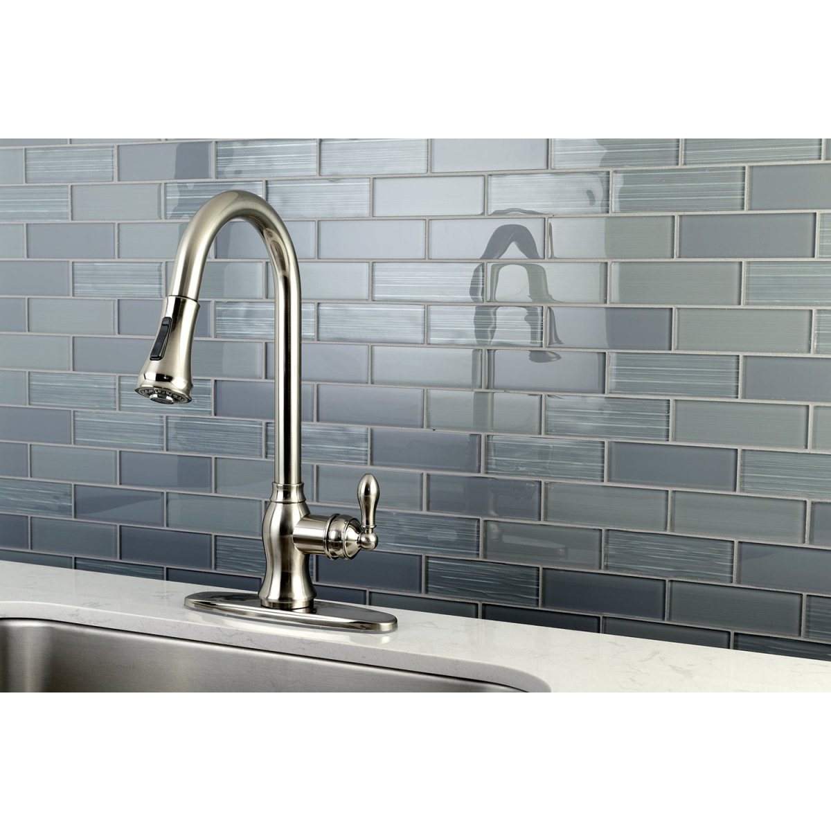 Gourmetier American Classic Single Handle Pull Down Sprayer Kitchen Faucet - BUILDMYPLACE