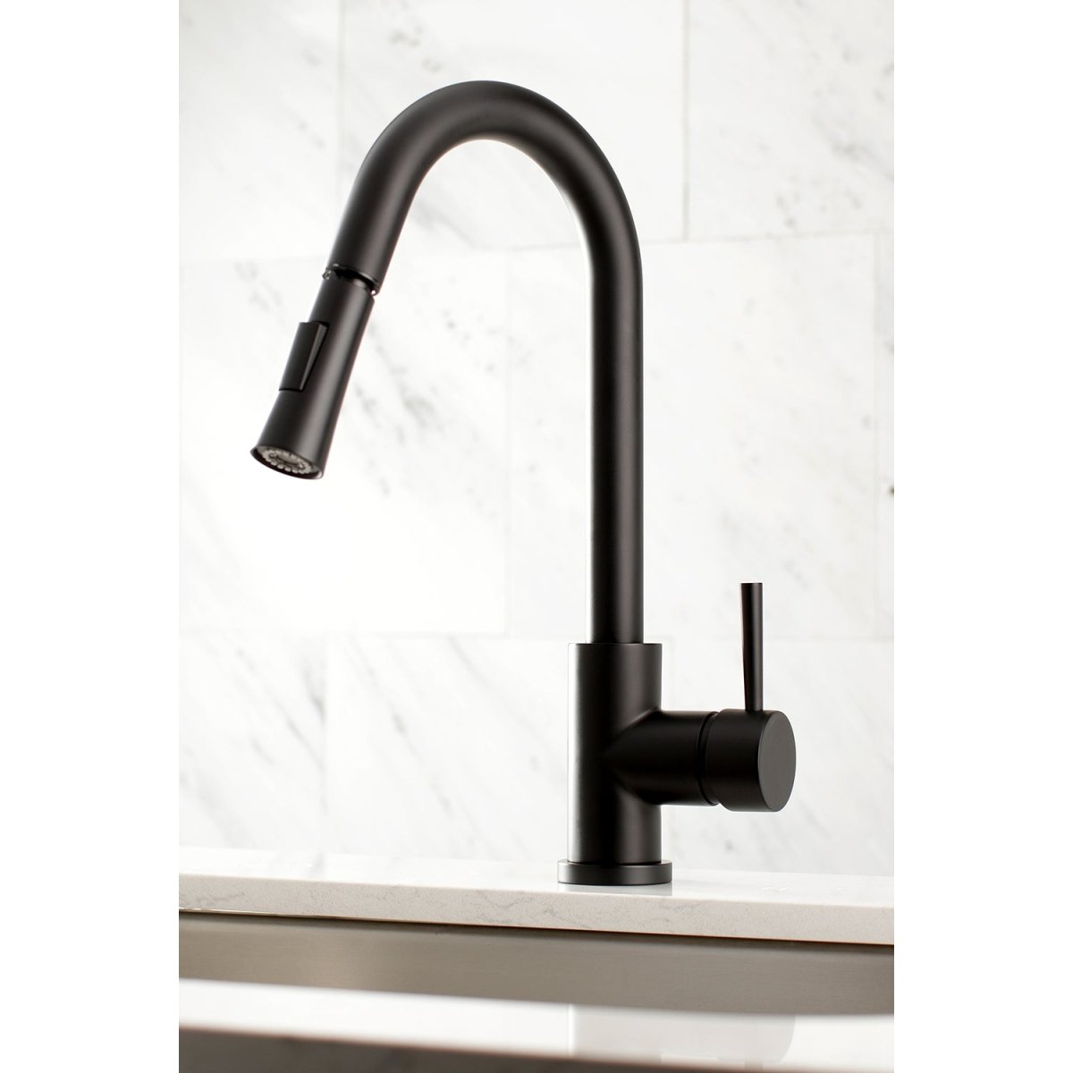 Gourmetier Concord Single Handle Pull Down Kitchen Faucet - BUILDMYPLACE