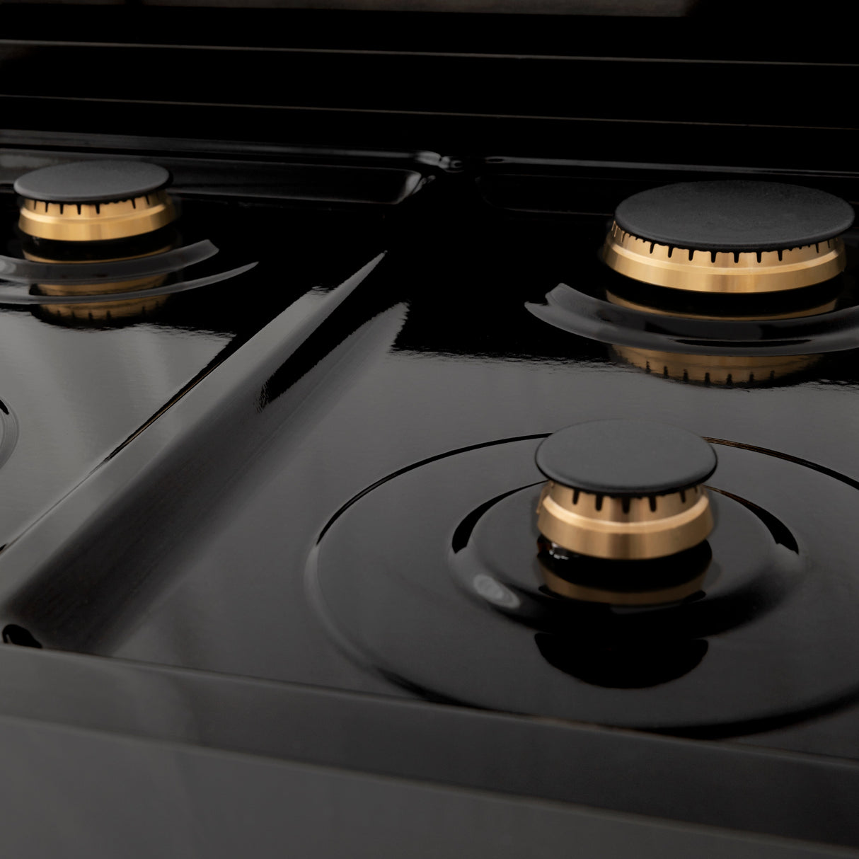 ZLINE Autograph Edition 30 in. Legacy Gas Rangetop with 4 Burners and Porcelain Cooktop in Black Stainless Steel with Champagne Bronze Accents (RTBZ-30-CB)