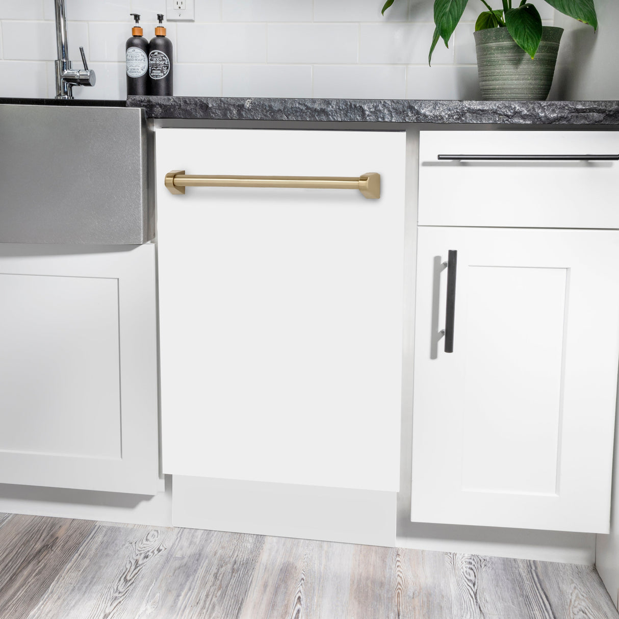 ZLINE Autograph Edition 18” Tallac Series 3rd Rack Top Control Built-In Dishwasher in White Matte with Champagne Bronze Handle, 51dBa (DWVZ-WM-18-CB)