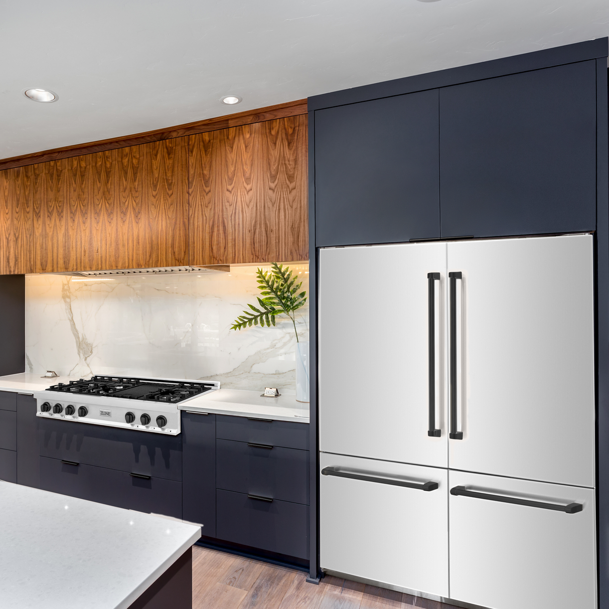 ZLINE Autograph Edition 60 in. 32.2 cu. ft. French Door Built-In Bottom Freezer Refrigerator with Water Dispenser and Ice Maker in Stainless Steel with Matte Black Accents (RBIVZ-304-60-MB)