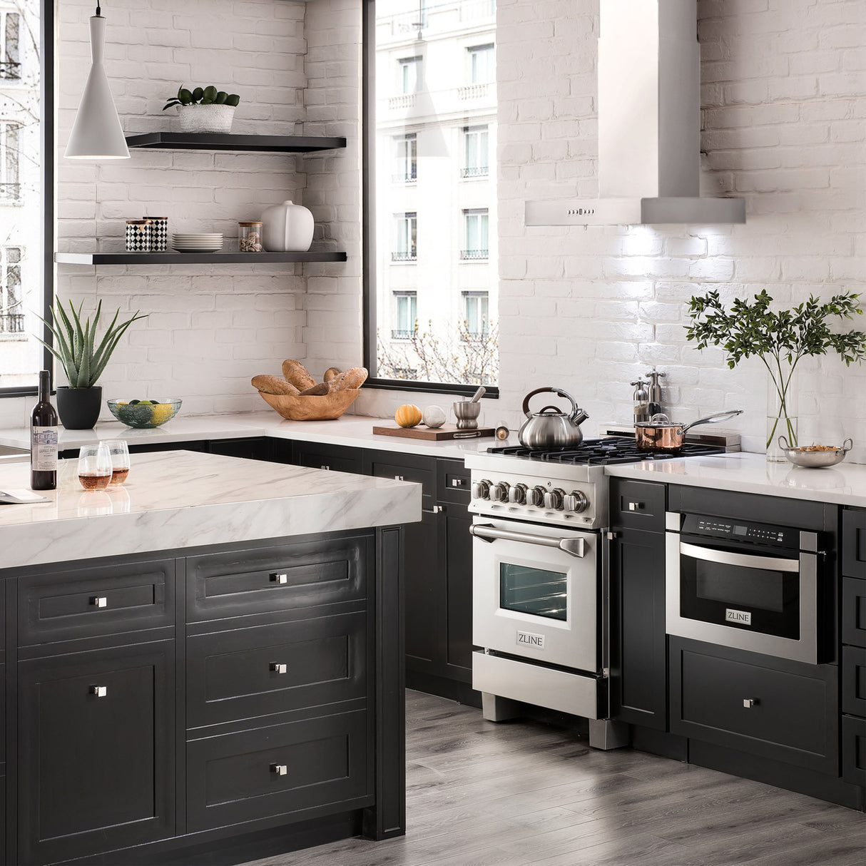 ZLINE 24" Convertible Vent Wall Mount Range Hood in Stainless Steel (KE-24)