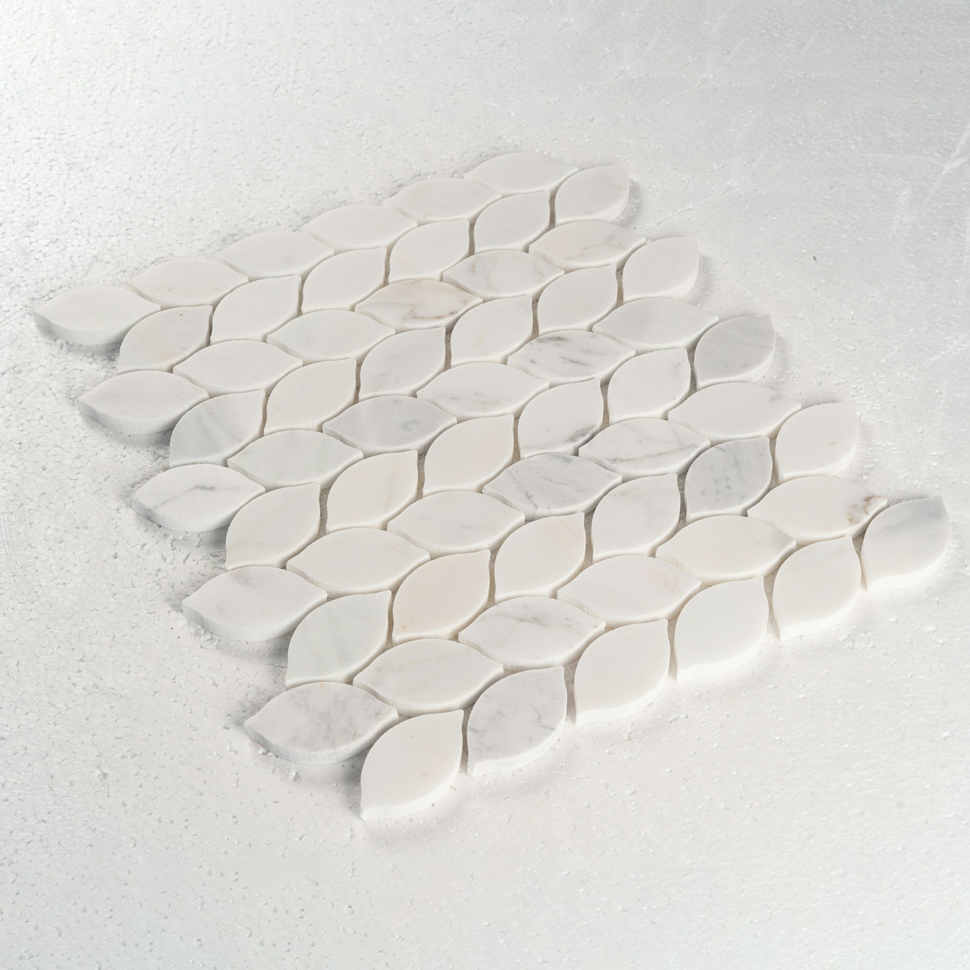 12 X 12 in. Statuario Braid Leaf Shape White Honed Marble Mosaic Tile