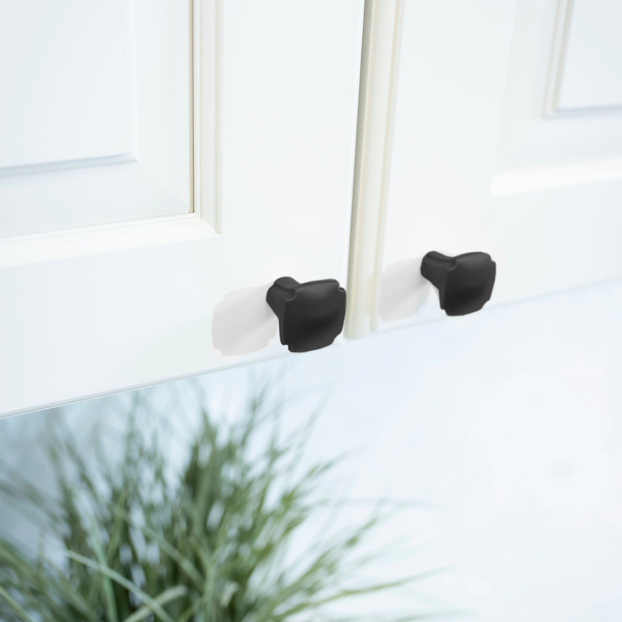 Knob 1-1/8 Inch Square - Veranda Collection