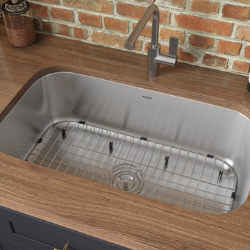 32-inch Undermount 16 Gauge Stainless Steel Kitchen Sink Single Bowl