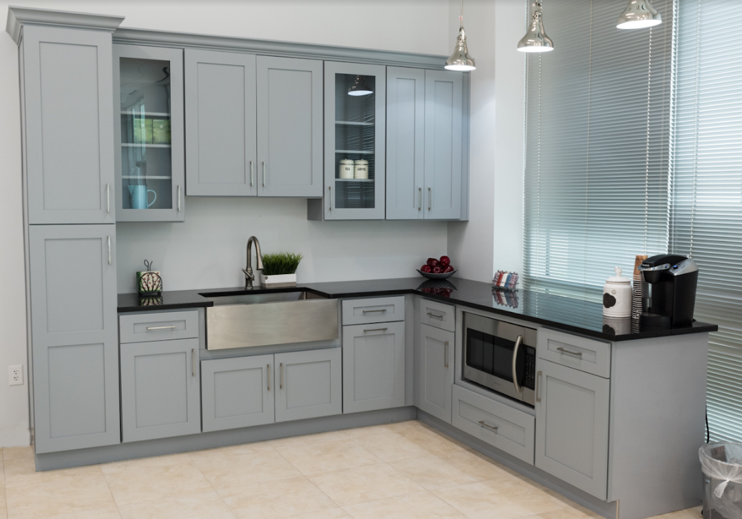 Small Light Rail Moulding - 96W x 5.5H x 1.5D - Grey Shaker Cabinet